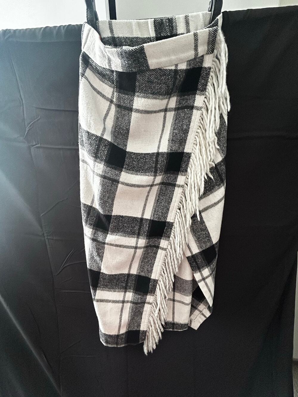 Maeve Anthropologie Black Ivory Plaid Fringe Wrap Midi Skirt Women’s XS